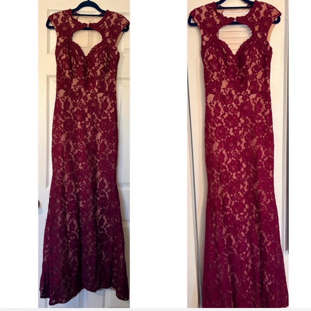 NWOT  Xscape Burgundy Lace Maxi Dress Size 2 Keyhole Formal Gown Mermaid